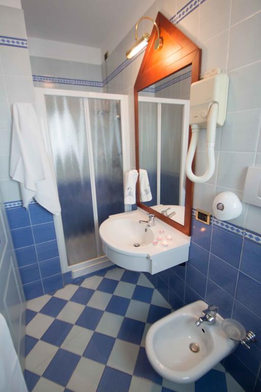Hotel Costazzurra Grottammare Rom bilde